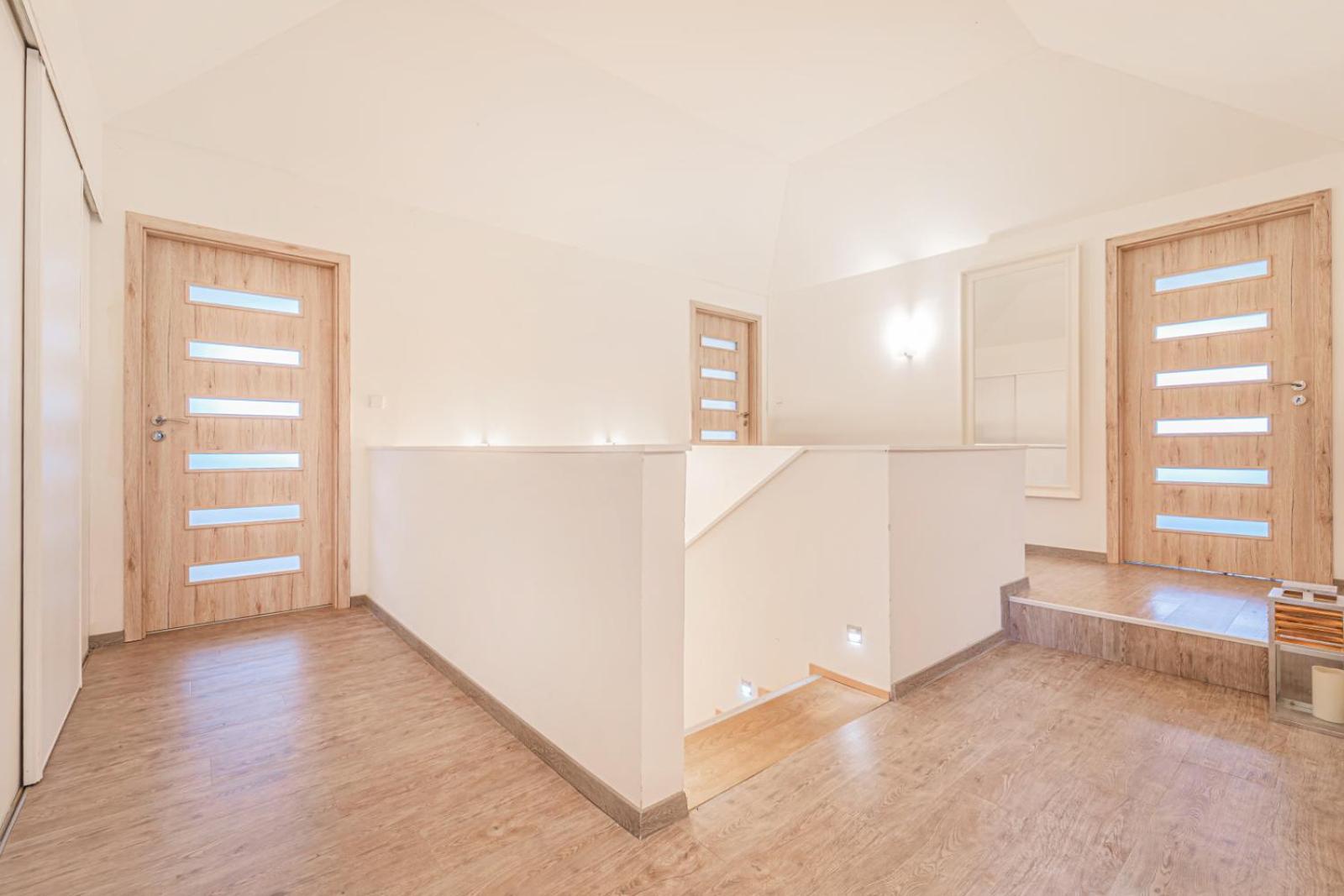 Vila Sara S Bazenem A Infrasaunou Na Kraji Prahy Zbuzany Bagian luar foto